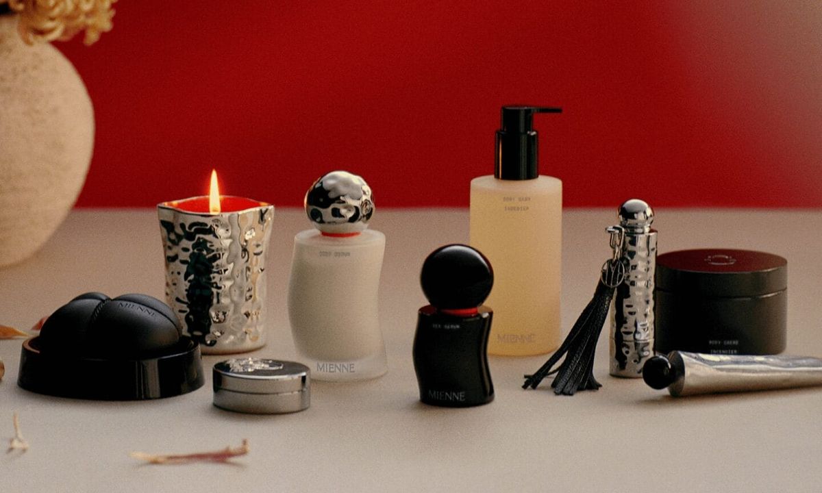 My No-Botox Skincare Routine, IRL Beauty Communities, Sex as Skincare and the Beauty AI tool every founder needs...