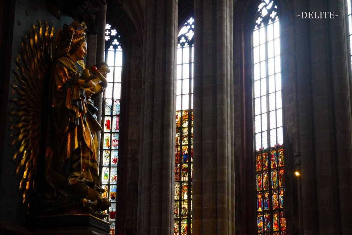 ————Gold and Dandelion Yellow————