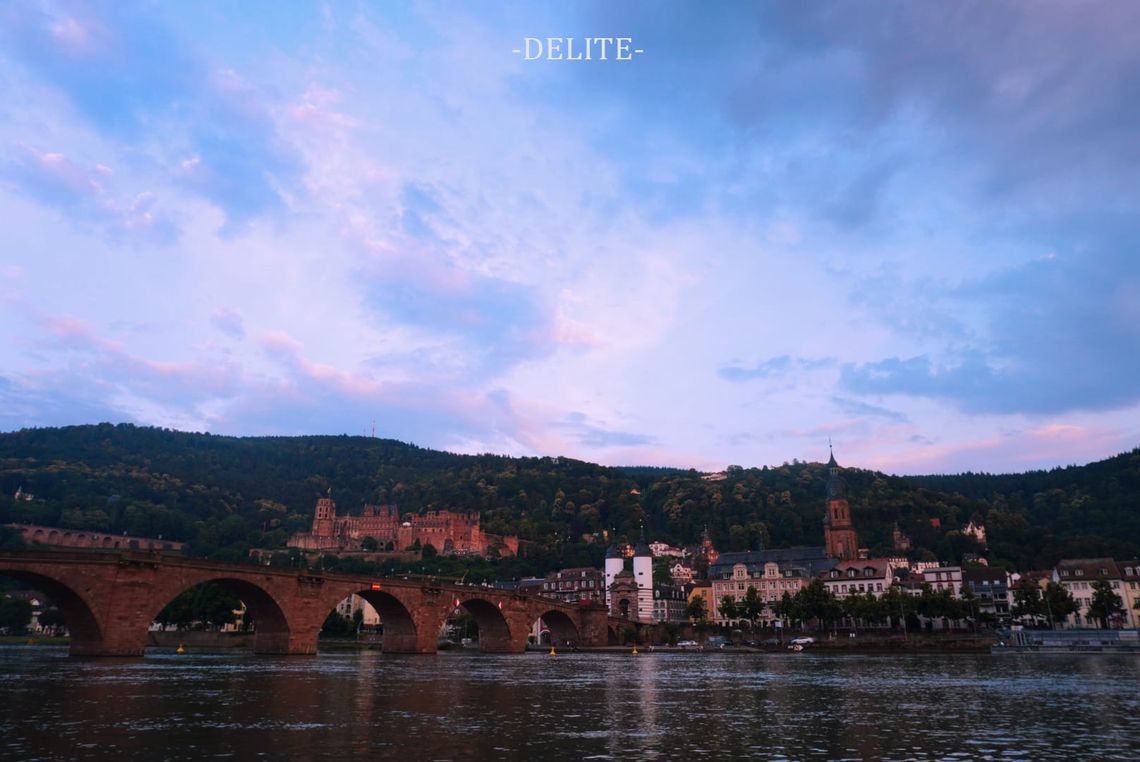 ————Lingering————