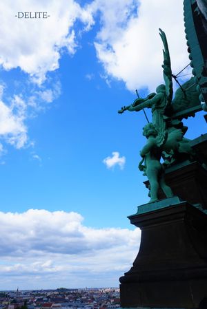 ————Overlook————