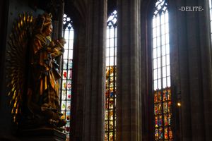 ————Gold and Dandelion Yellow————