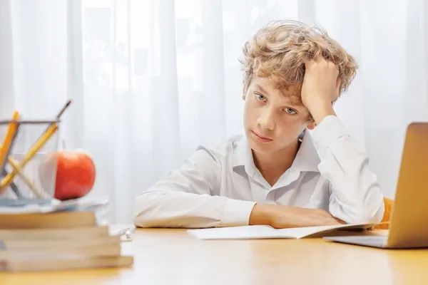 Students Writing Worse to Prove They’re Not Robots: The AI Paradox in Education