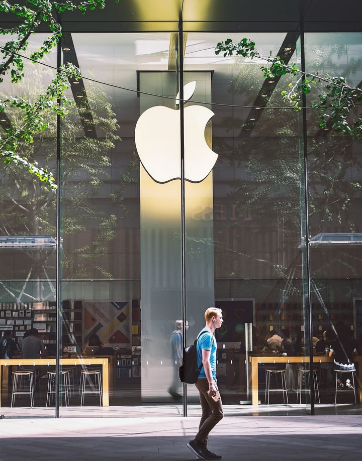 Apple Loses Top AI Exec to Meta