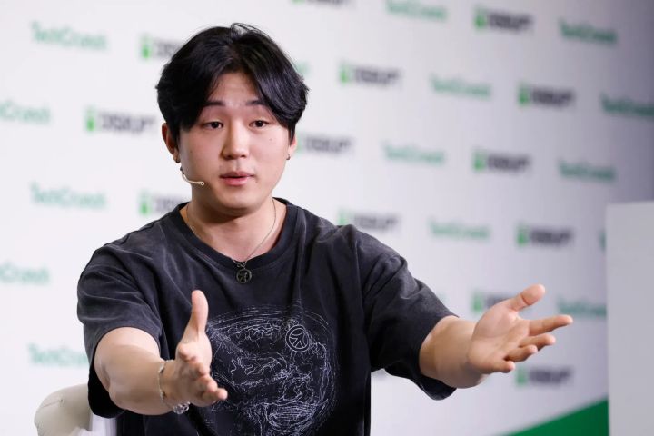 Cluely Revenue Lie: CEO Roy Lee Admits Misleading Investors