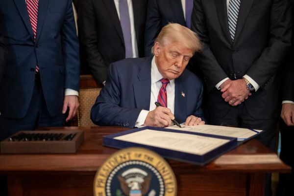 Dark web dealers halt US shipments as Trump scraps "catastrophic" border loophole