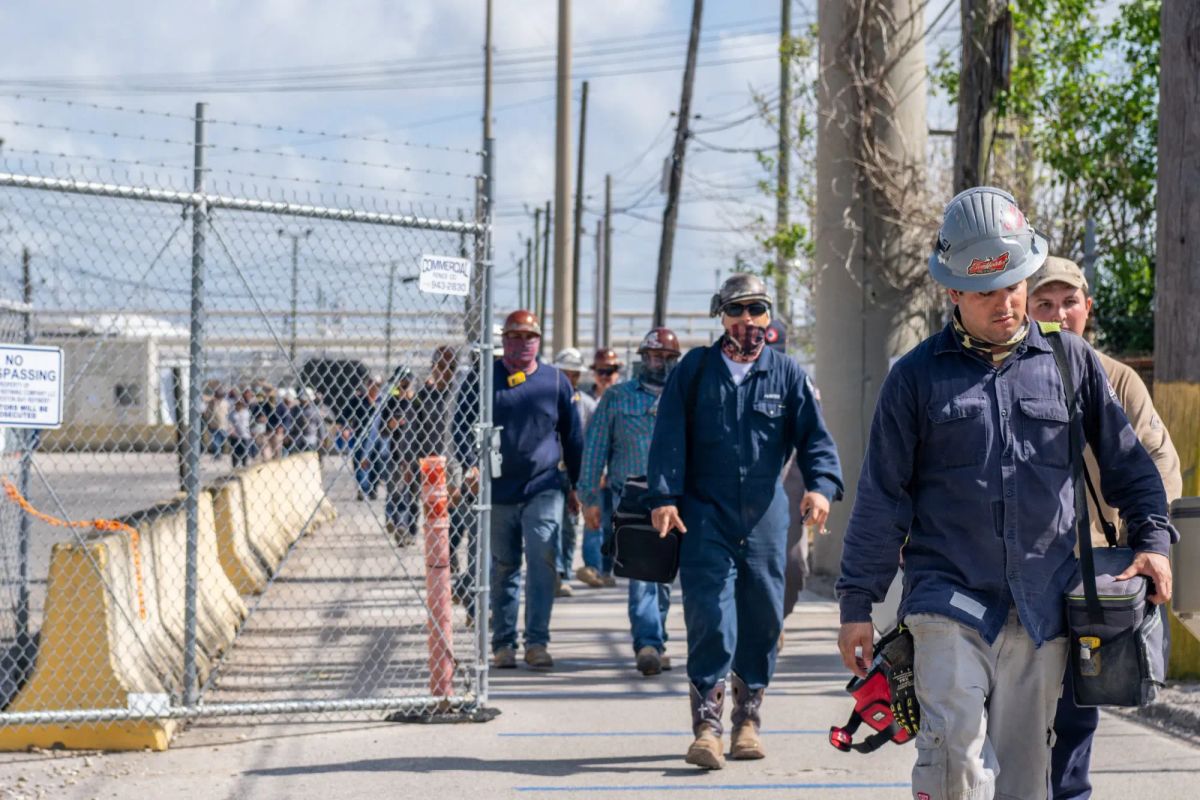 In communities of color, most oil and gas jobs still go to white workers