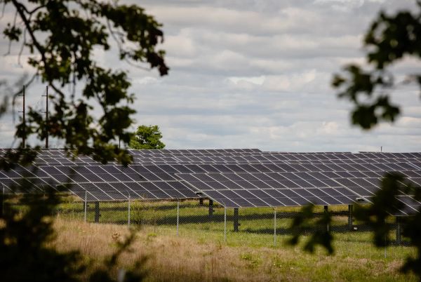 Texas has gone big with renewable energy. Why can’t it go all the way?