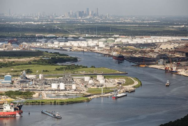 In Texas, thousands in fines paid by oil and gas polluters benefit the fossil fuel industry
