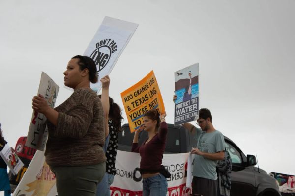 Carbon capture project is ‘band-aid’ to greenwash $10 billion LNG plant, locals say