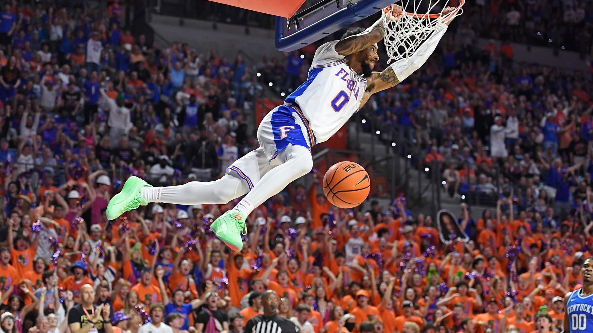 Florida guard Boogie Fland (0) dunks as the Florida Gators face the Kentucky Wildcats at the Stephen C. O’Connell Center on Saturday, Feb. 14, 2026, in Gainesville, Fla.