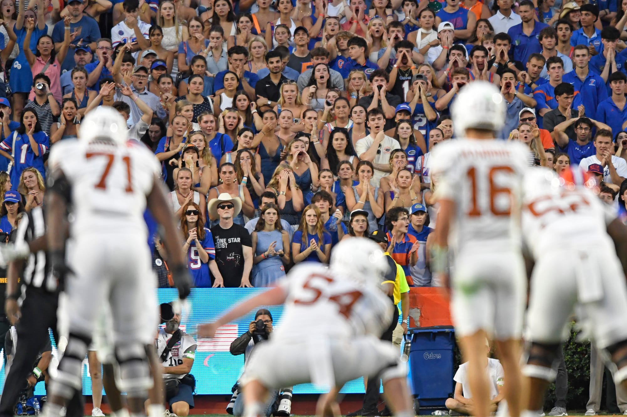 Florida fans scream at quarterback Arch Manning during Florida's win over Texas Oct. 4, 29-21. 