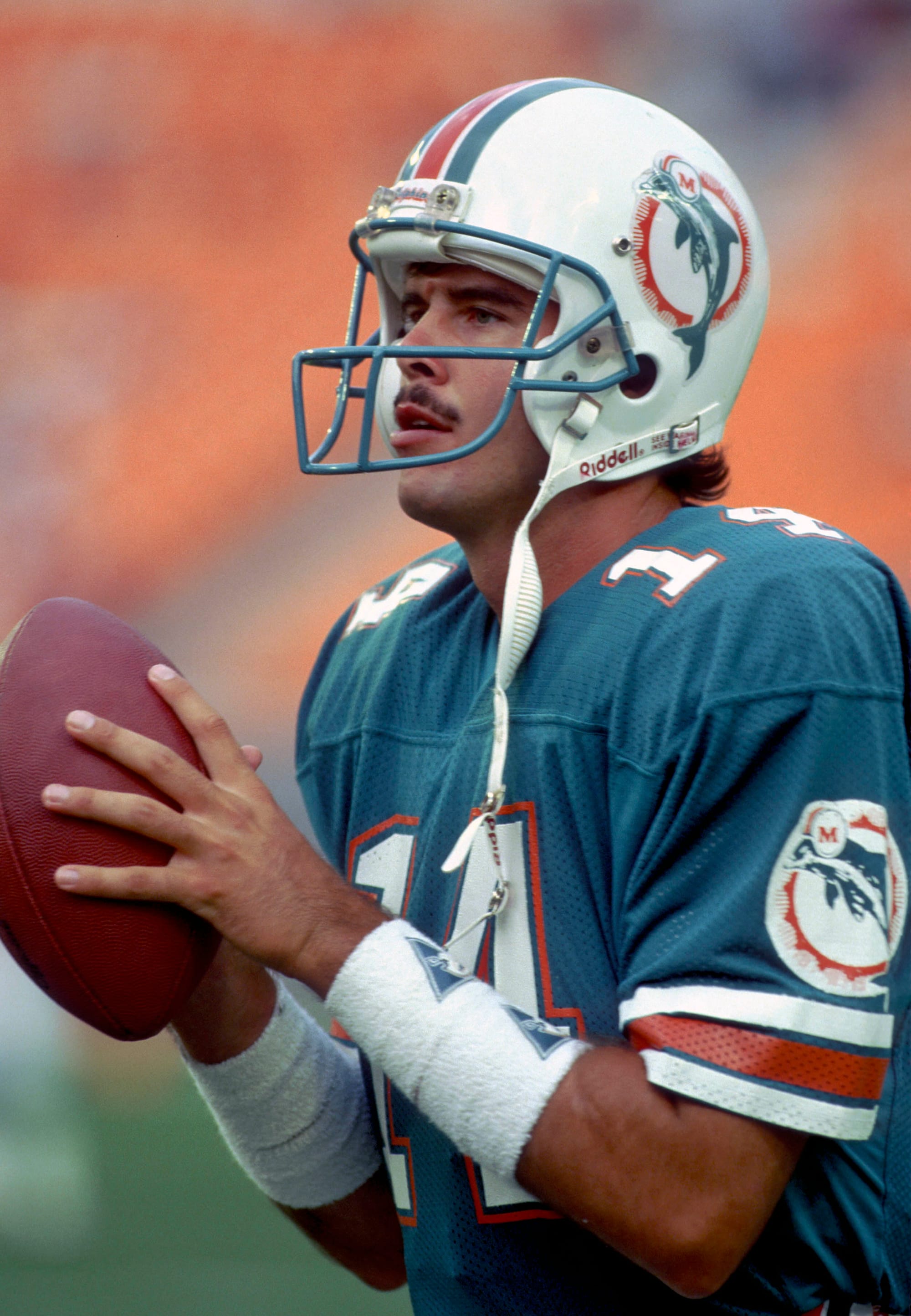 Aug 16, 1988; Miami, FL; Miami Dolphins quarterback (11) Kerwin Bell during the 1988 pre-season at Joe Robbie Stadium.