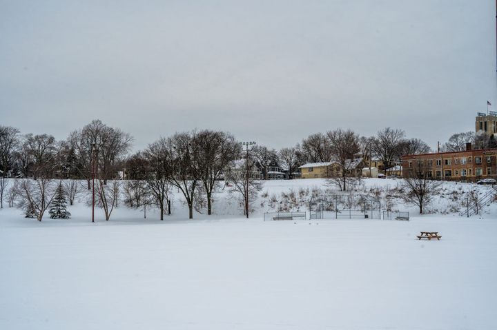 [GR01.04] baseball diamond