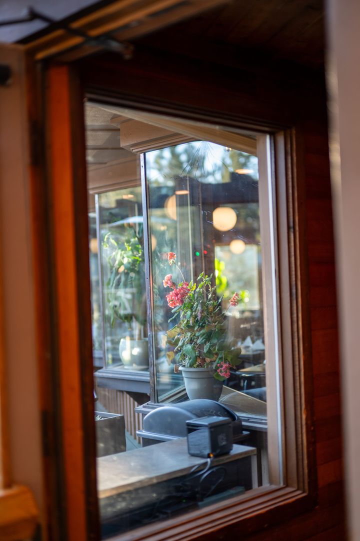 [GR02.12] outside a restaurant in Tahoe