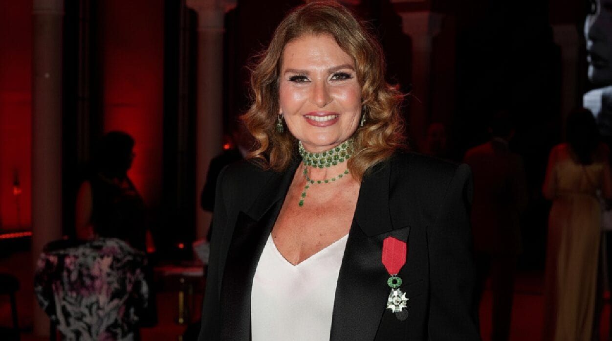 Yousra : première artiste égyptienne décorée de la Légion d’honneur, un symbole fort du dialogue culturel entre la France et le monde arabe