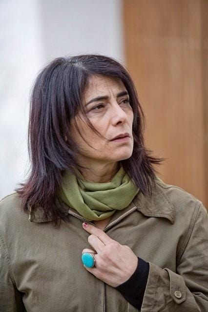 Hiam Abbas : de Nazareth à Paris, le parcours d’une icône qui réconcilie l’Orient et l’Europe