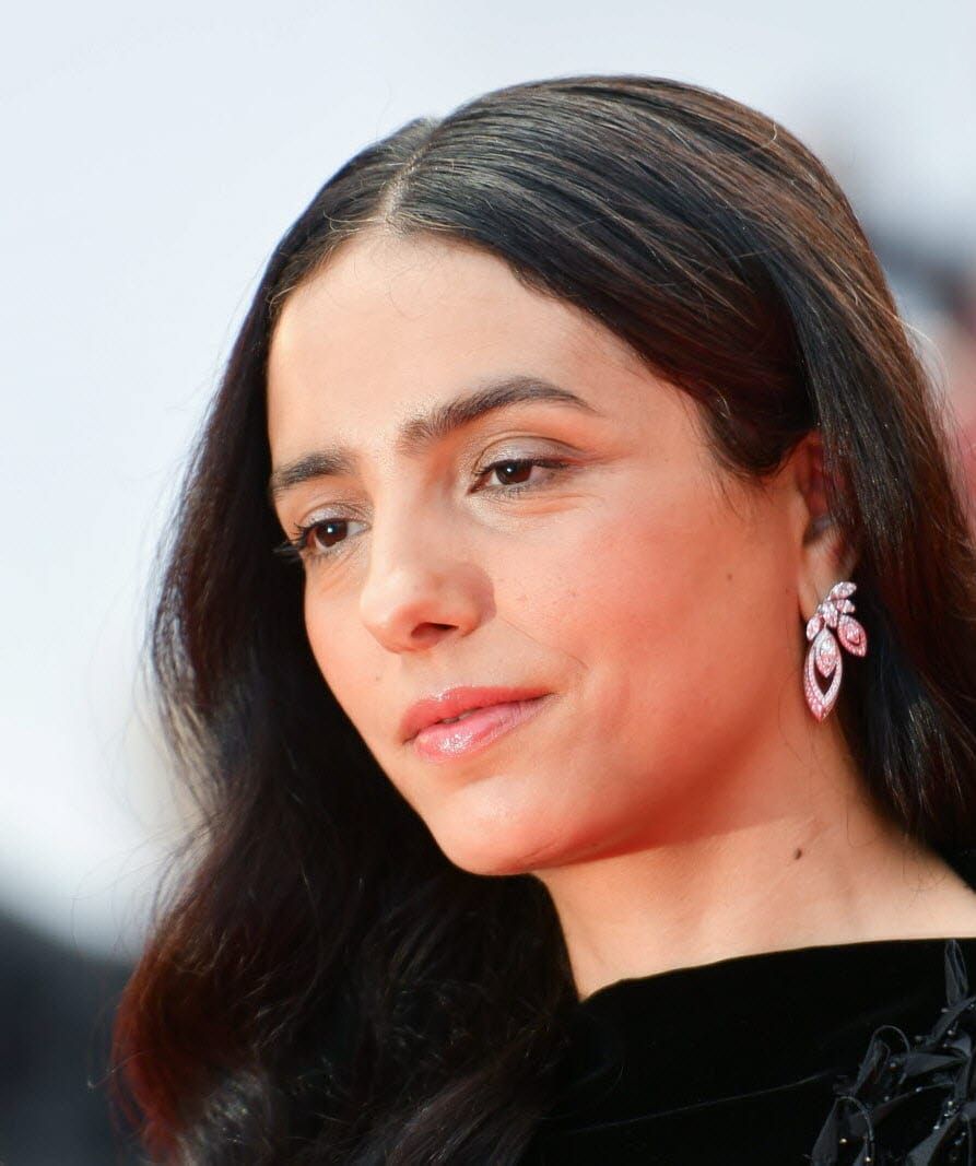 Hafsia Herzi : une actrice française qui traverse les paysages du monde arabe et réinvente les frontières du cinéma