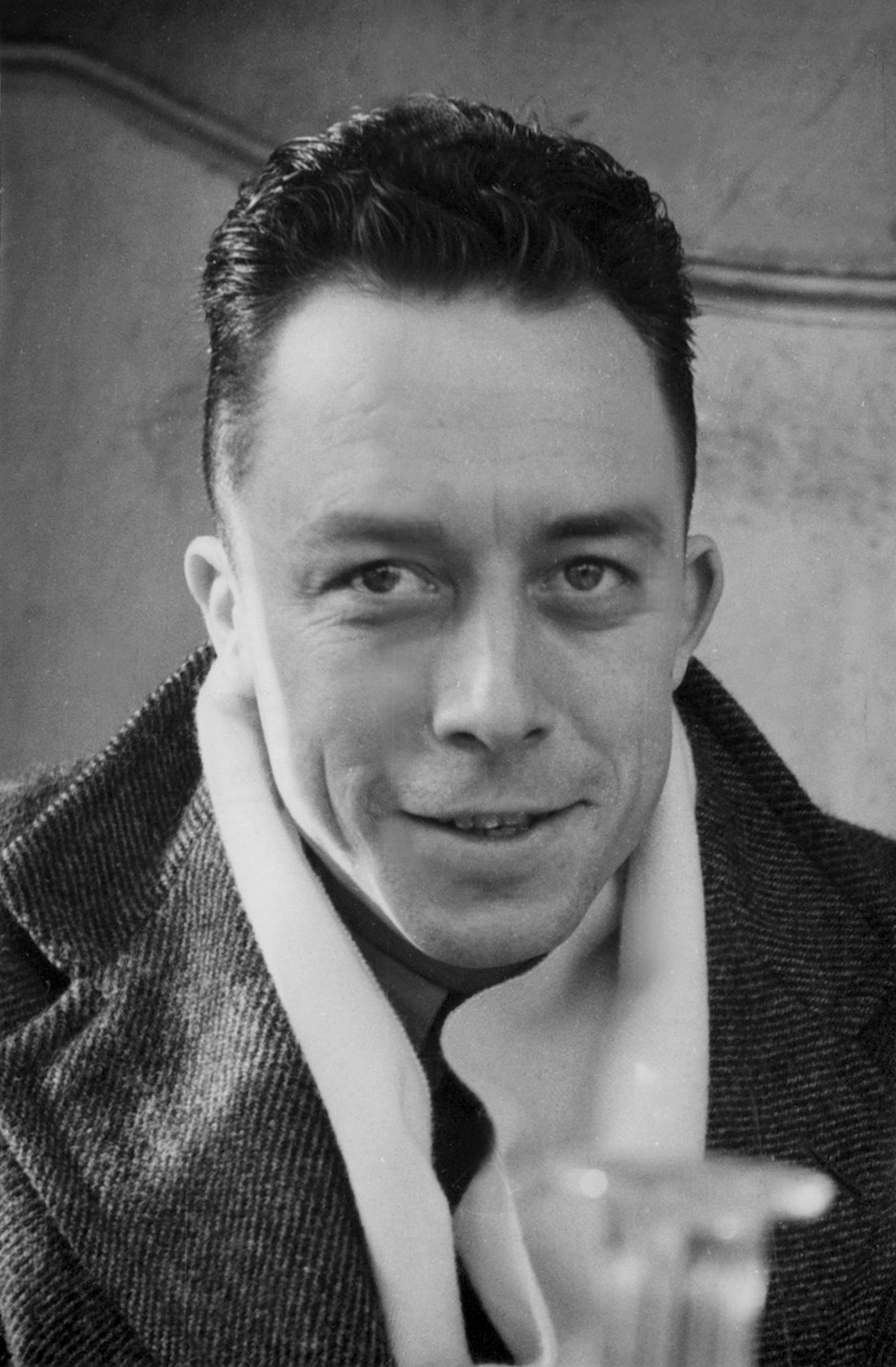 Albert Camus : l’écrivain français né du soleil d’Algérie, pont secret entre l’Orient et l’Occident