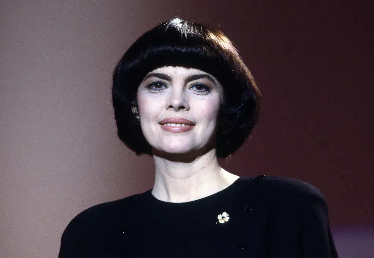 Quand une voix française entre dans la mémoire arabe Mireille Mathieu, le Liban et la circulation invisible d’un timbre