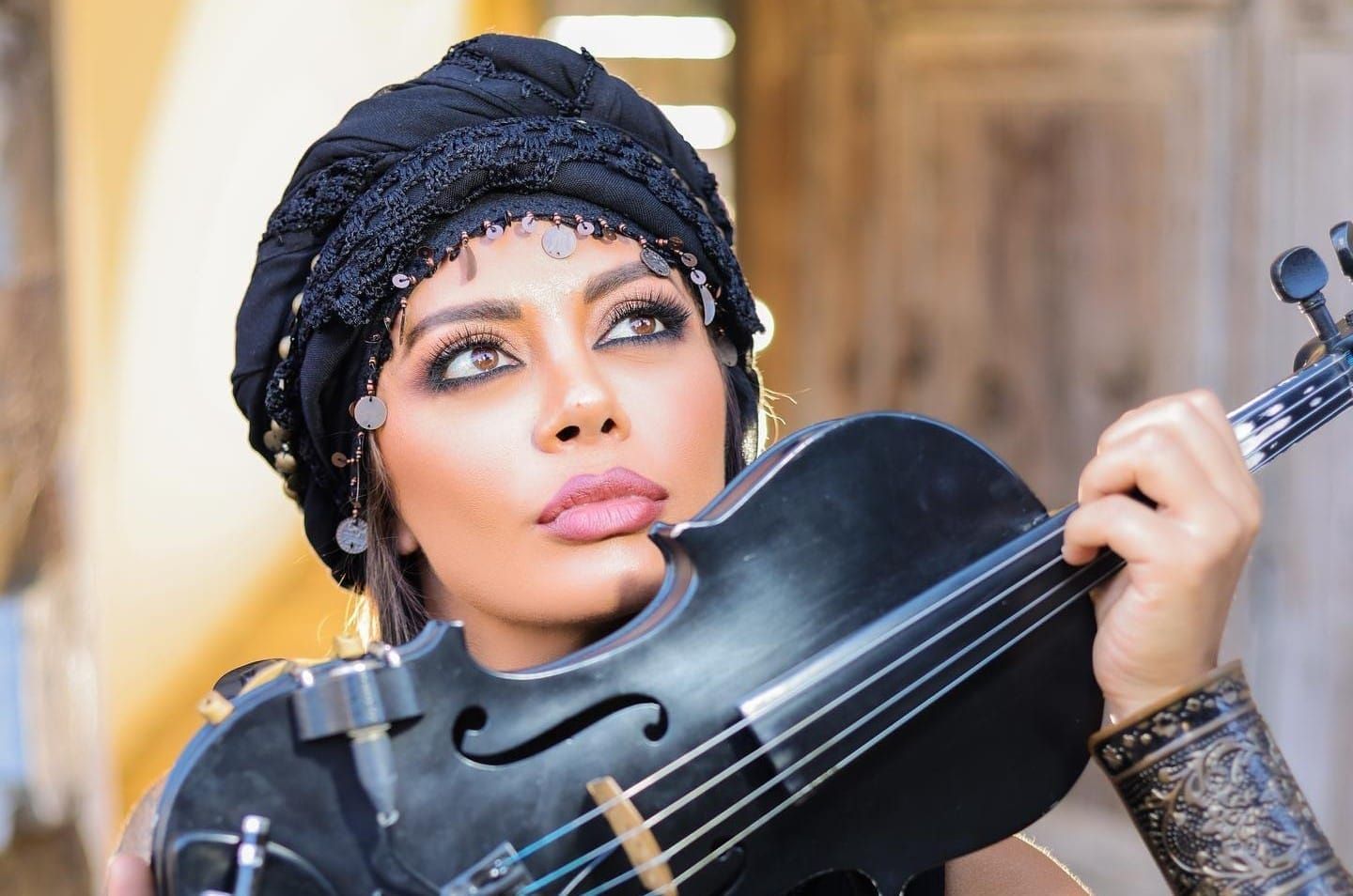 Hanine El Alam Comment la musique orientale devient-elle universelle sans renoncer à ses racines