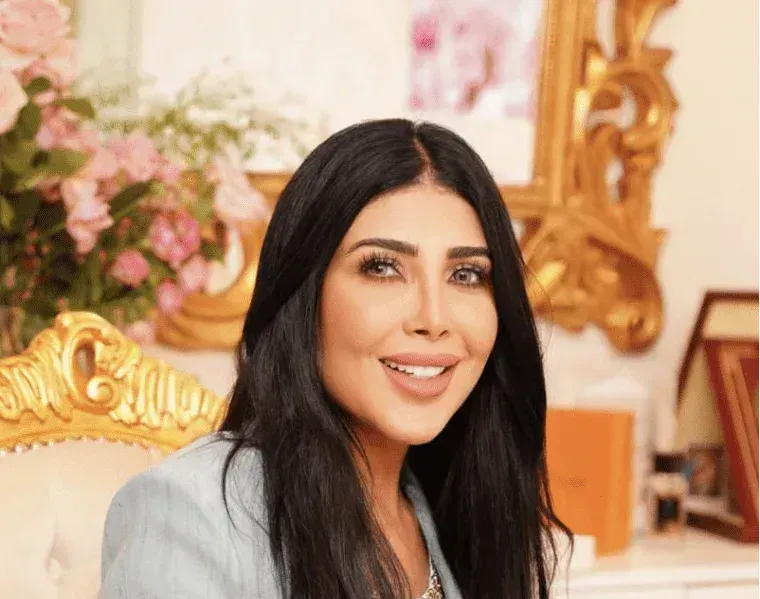 Manal Ajaj Habiter l’héritage pour traverser la mode contemporaine
