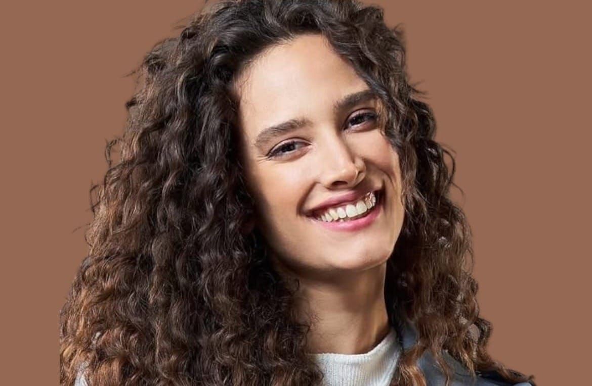 AYA ABI HAIDAR Entre visibilité rapide et construction d’une position dans l’industrie
