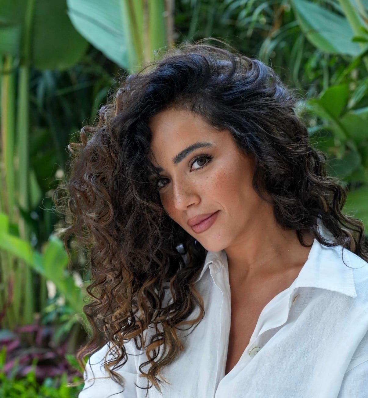 AYA SALIM REJOINT OFFICIELLEMENT L’ÉCOSYSTÈME CRÉATIF DE T MEDIA GROUP PARIS