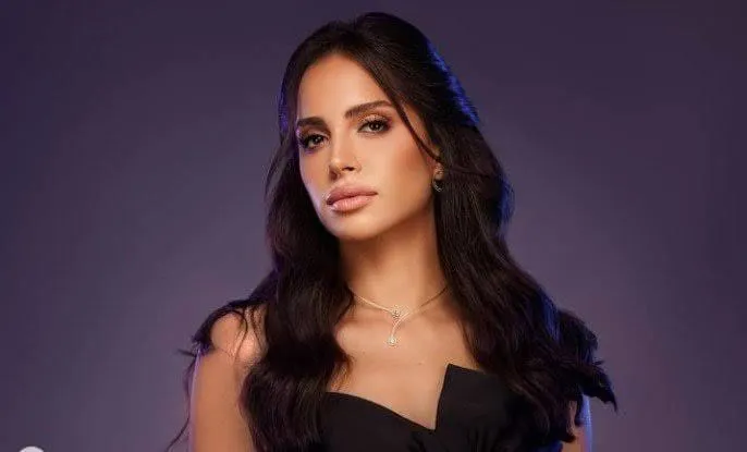 Pourquoi Amal Maher a tourné à Paris : image, musique et stratégie artistique