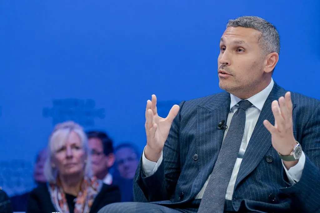 Khaldoon Al Mubarak et le World Economic Forum : quand le pouvoir économique mondial se redessine depuis le Moyen-Orient