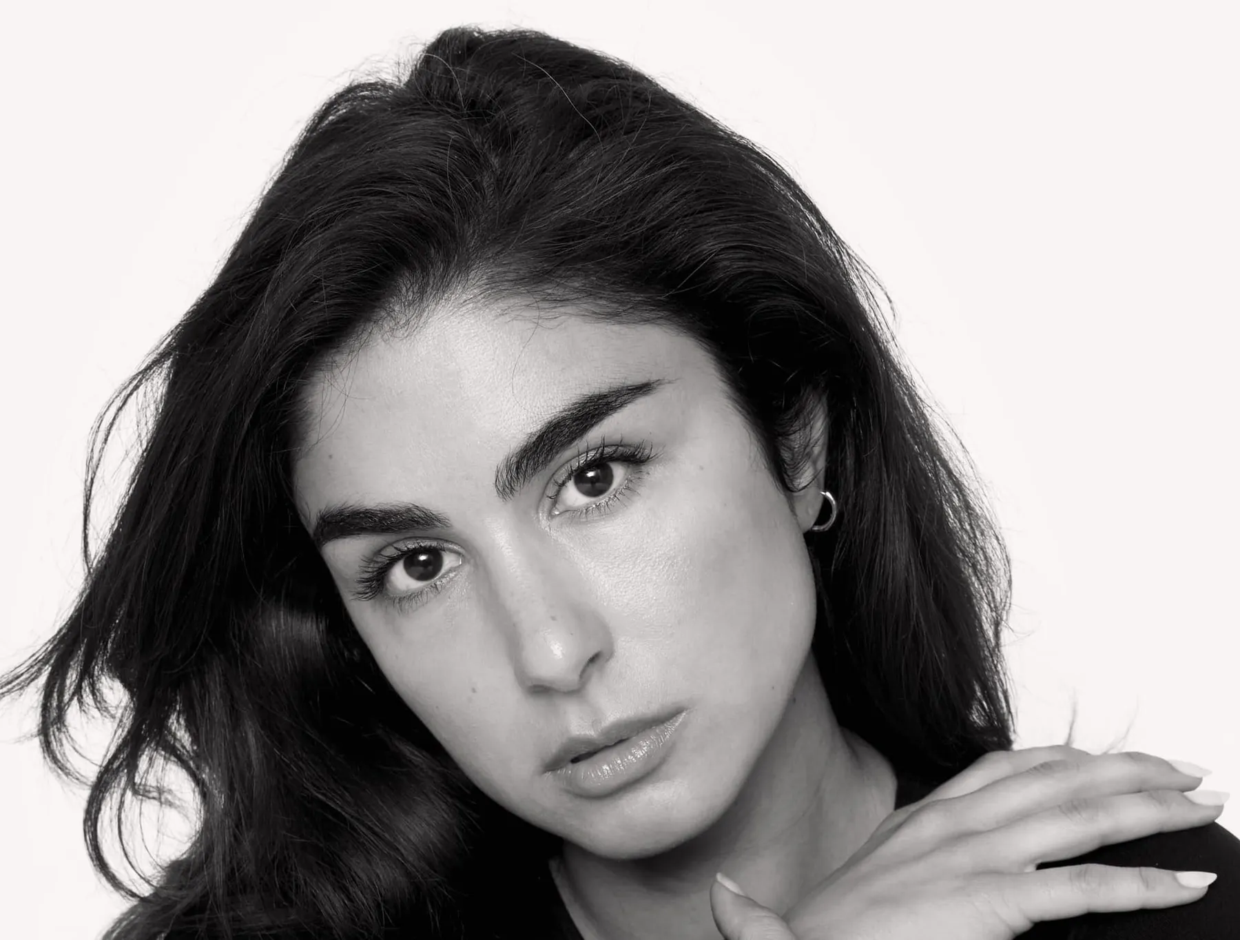 Samya Rahmani Habiter l’entre-deux : une présence née entre les mondes
