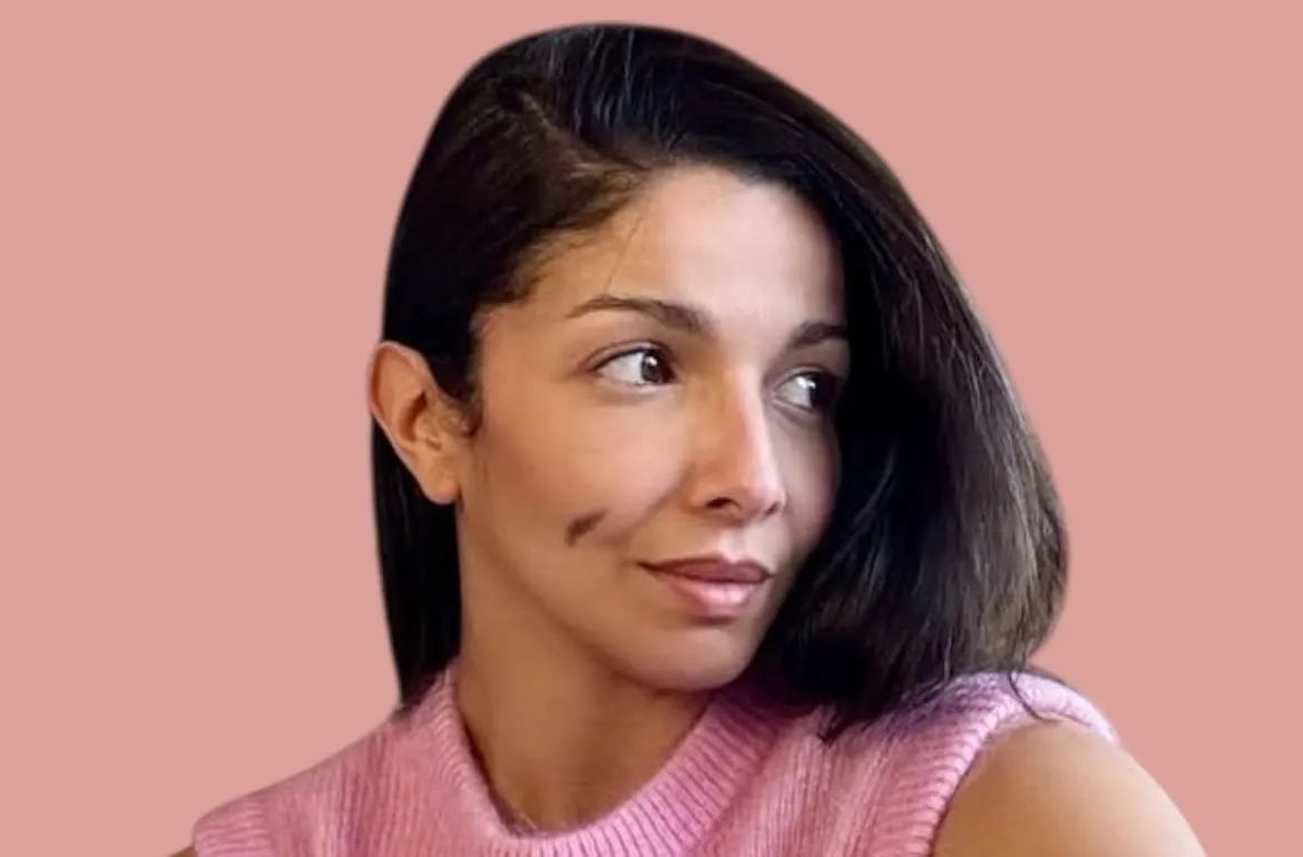 INÈS LEONARDUZZI UNE VOIX QUI ORGANISE SANS DÉPLACER