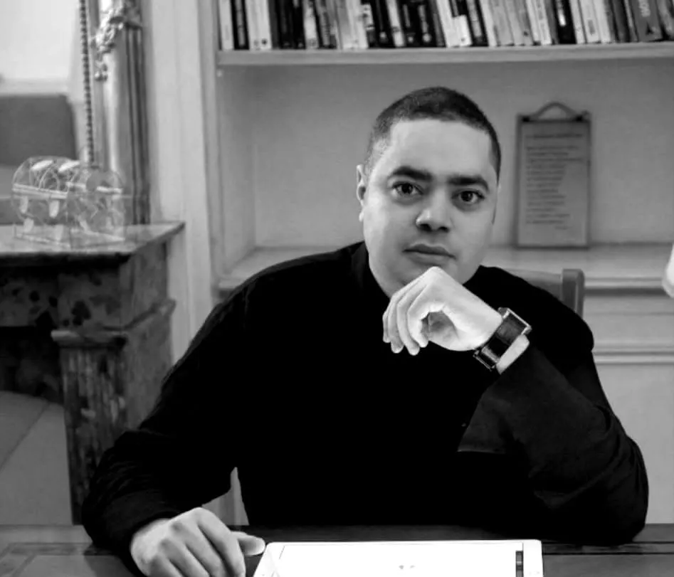 Nabil Younes : la clé de la porte de la mode se révèle devant son art