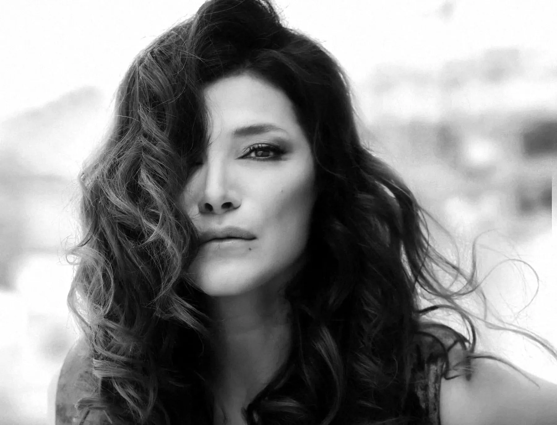 Nada Abou Farhat  le trou et la scène