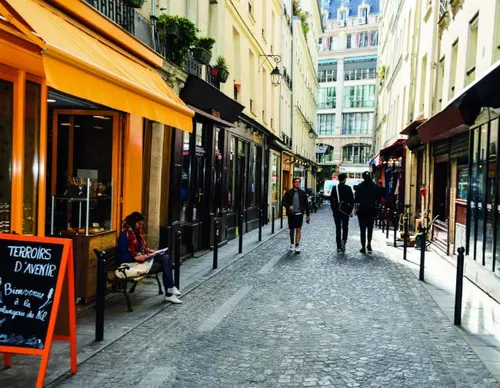 Rue du Nil : quand l’Égypte s’inscrit dans la géographie intime de Paris