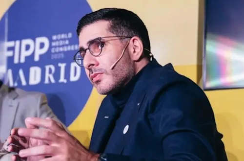 FAISAL J. ABBAS TRANSFORMER LE RÉEL EN SYSTÈME MULTILINGUE