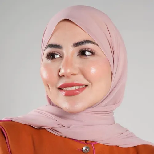 Dr Eman Gamal Quand la médecine rencontre l’influence digitale