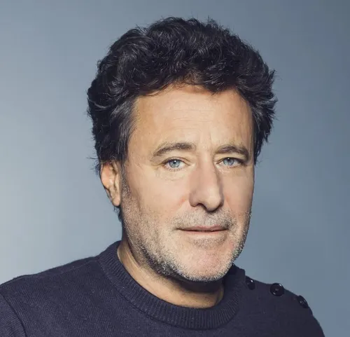 PHILIPPE DE CHAUVERON RIRE POUR CONTENIR LA FRANCE