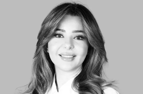 FATIMA AL-ZAHRA DAOUI TENIR LE SYSTÈME. LE DÉPLACER