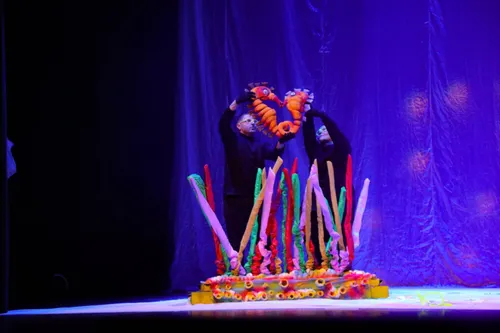 Le théâtre de marionnettes en Arabie saoudite : quand l’imaginaire retrouve la scène