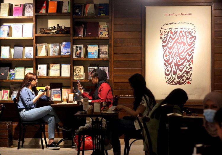Bun Ridha Alwan Quand le café devient mémoire urbaine et itinéraire de tourisme culturel à Bagdad