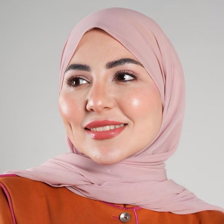 Dr Eman Gamal Quand la médecine rencontre l’influence digitale