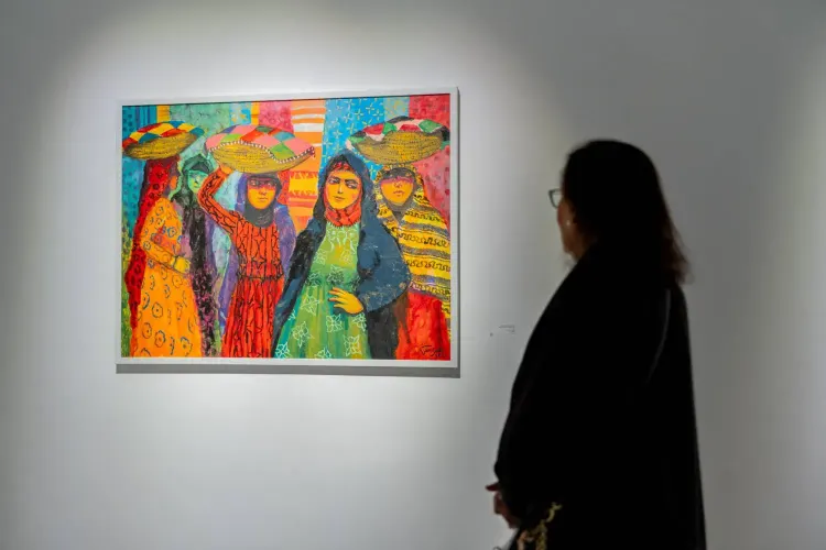 « Entre la brume et le chemin »… Comment la mémoire arabe s'est-elle muée en tableaux ?