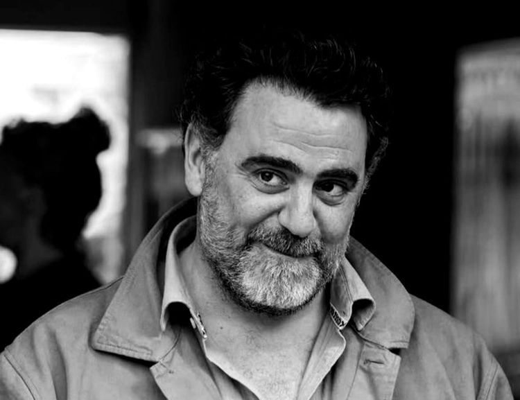 Jérémie Covillault L’homme derrière les voix que le monde reconnaît