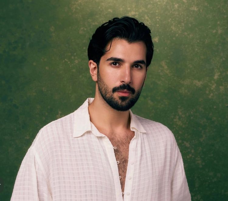 MUSAED ALSAQER L’HOMME QUI TRANSFORME L’ÉLÉGANCE EN ÉVÉNEMENT