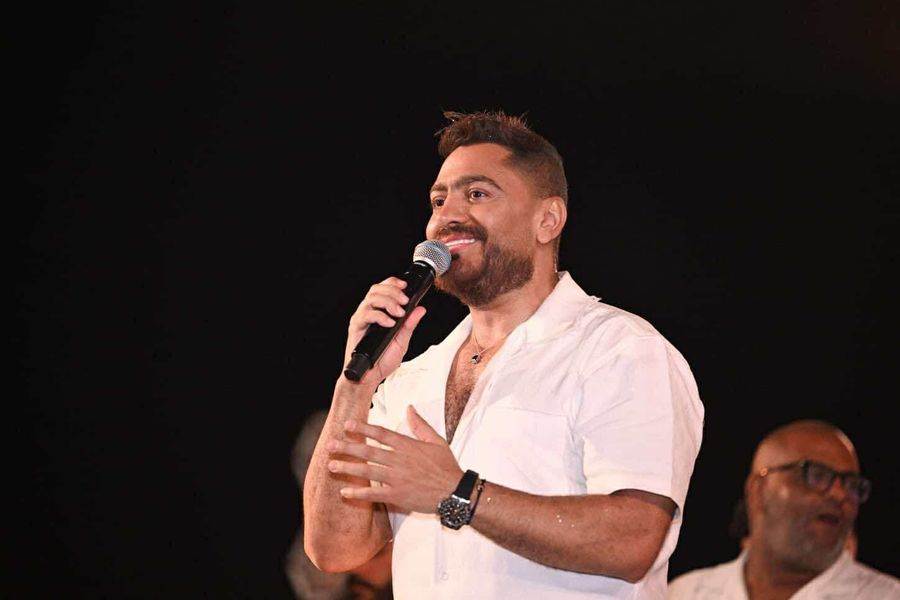 Tamer Hosny à Paris Quand la voix de l’Orient rencontre l’âme de l’Occident