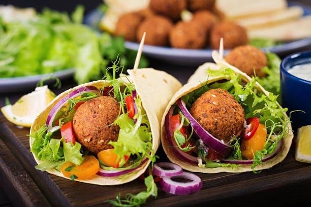 La Falafel orientale séduit la France quand les saveurs du Levant conquièrent Paris