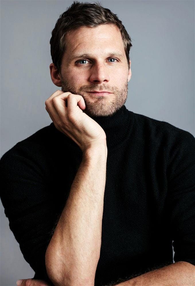 Alexis Michalik : un théâtre nourri par l’esprit des Mille et Une Nuits