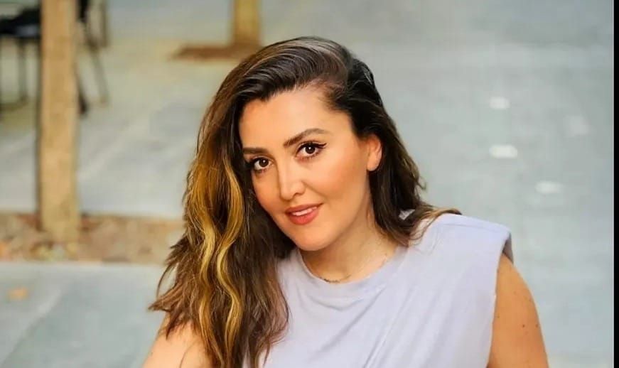 Tania Maria Sakkal La voix qui atteint les oreilles sans bruit