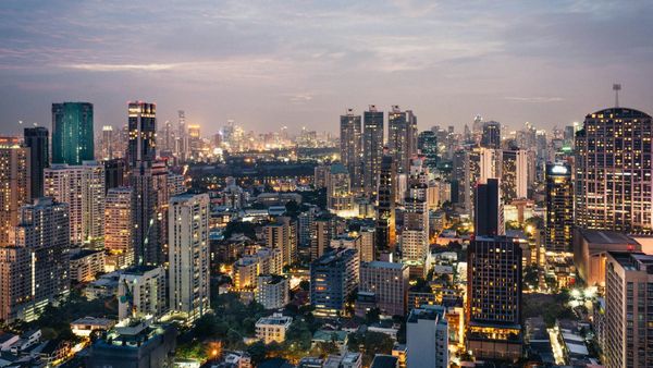 The Simultaneity of Everything