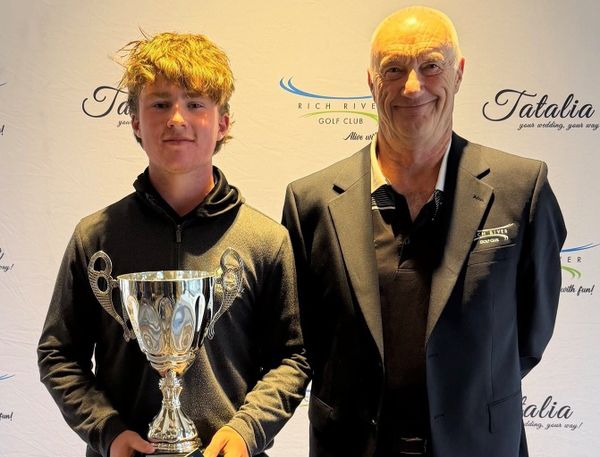Niall scoops the pool in golf championship